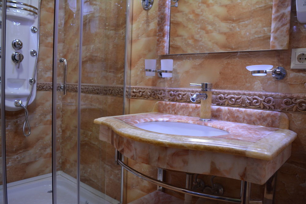 Elegant Boutique Rustaveli Hotel Tbilisi Luaran gambar